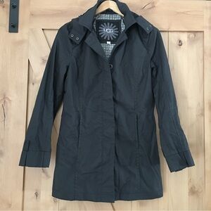 UGG Water-Resistant Hooded Raincoat Jacket Size Medium